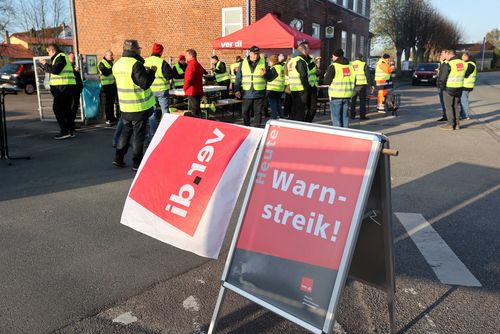 Am Freitag Ganzt Gige Warnstreiks Im Pnv Tageskarte