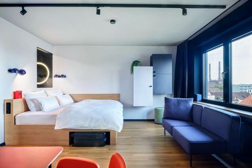 Stay in a former hotel in Wolfsburg: day pass