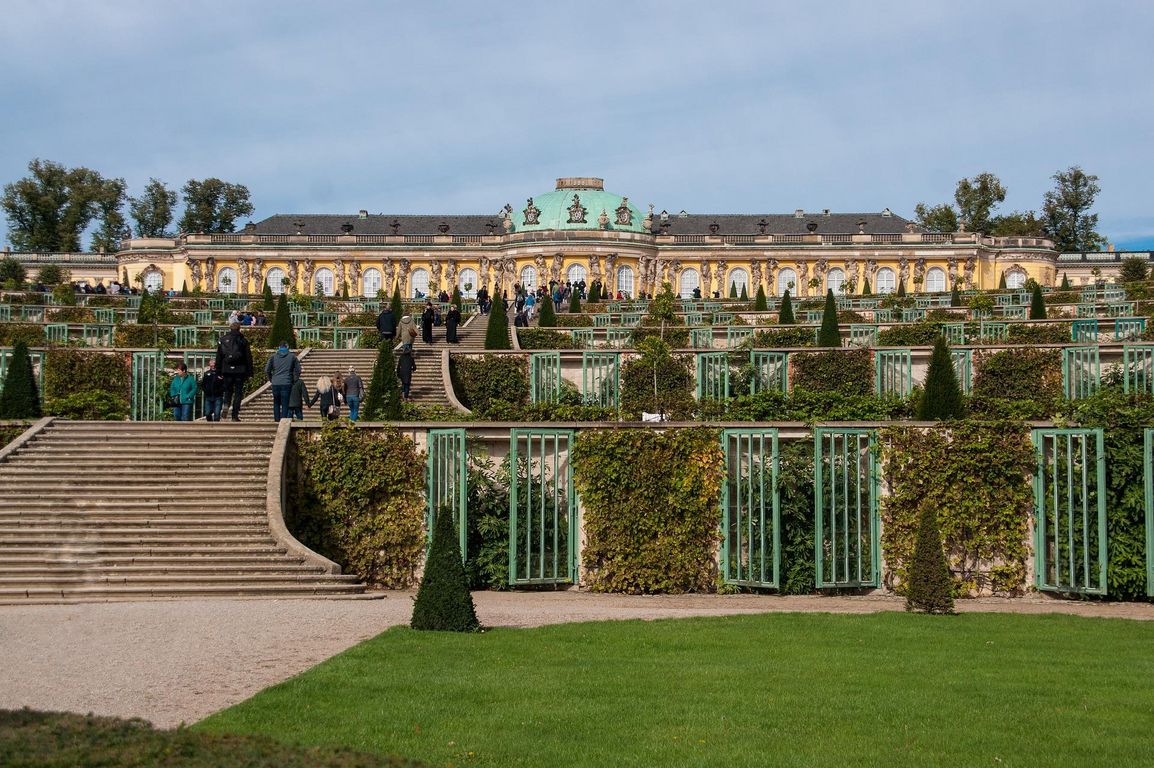 Alle zehn Minuten sechs Besucher Schloss Sanssouci wieder